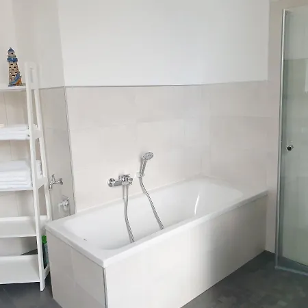 Apartment Zur Flatterulme 1 Weisswasser