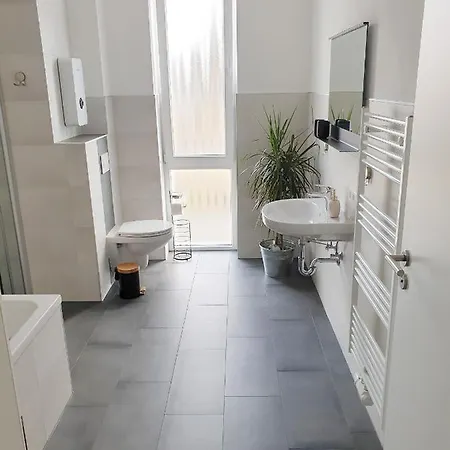 Apartament Zur Flatterulme 1 *