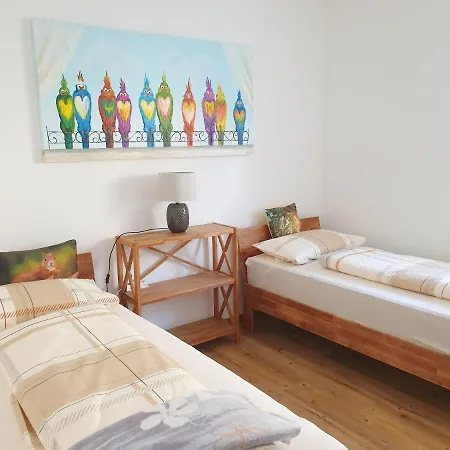 Apartament Zur Flatterulme 1 *