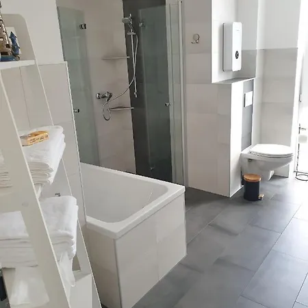 Apartament Zur Flatterulme 1